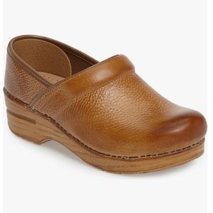 Dansko Women’s Clogs - Honey Distressed